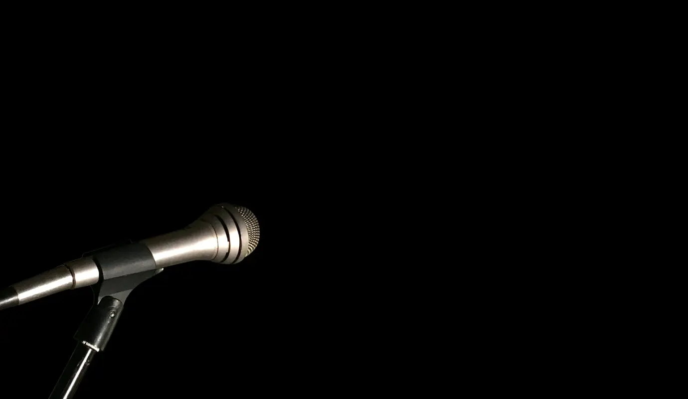 Lyd og mikrofonteknikk gjennom høsten: forbered deg før mørketiden